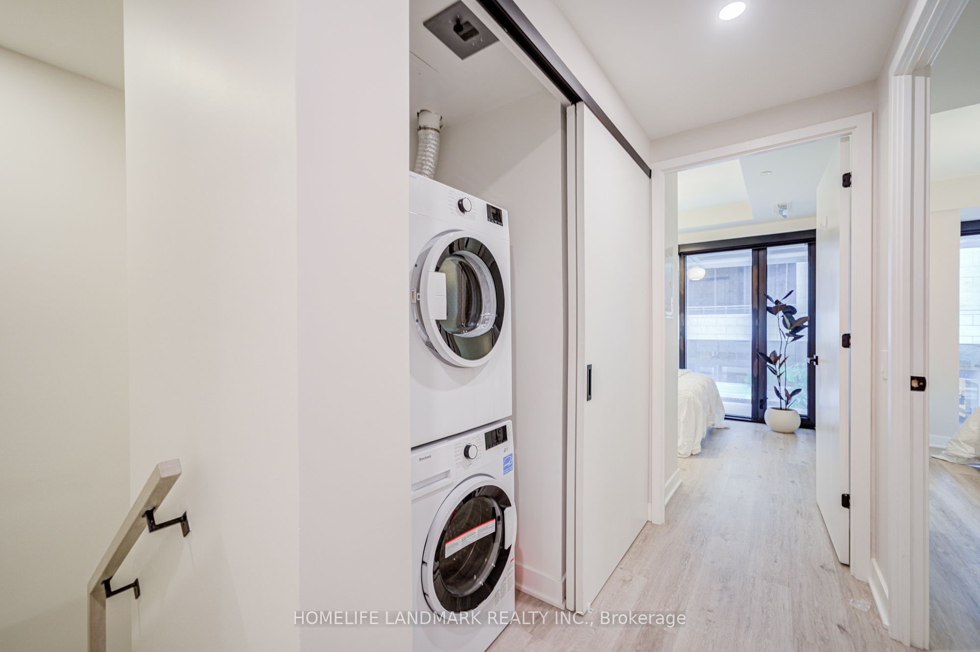 55 Charles Street E Th05 Property Photo 11