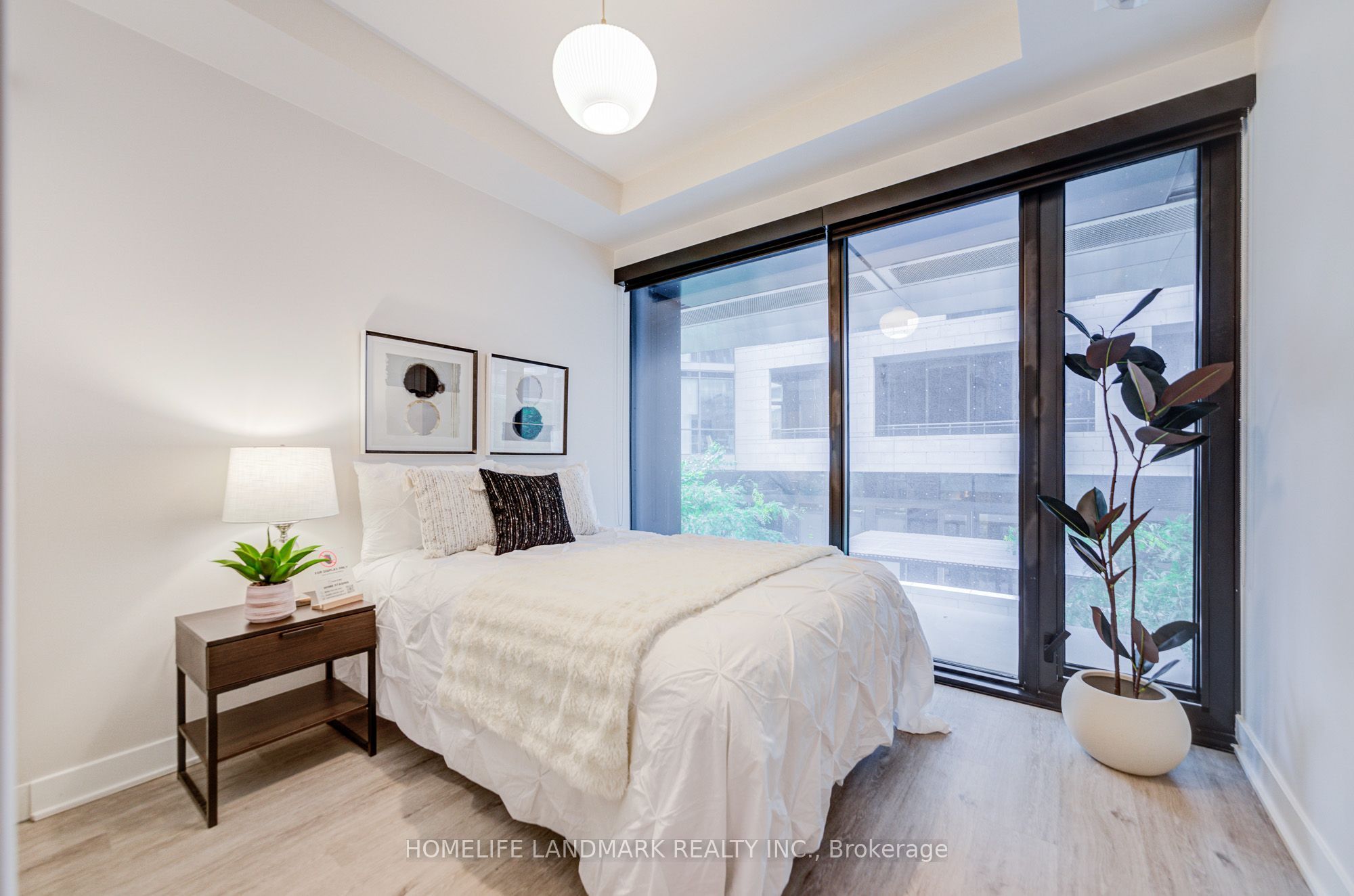55 Charles Street E Th05 Property Photo 15