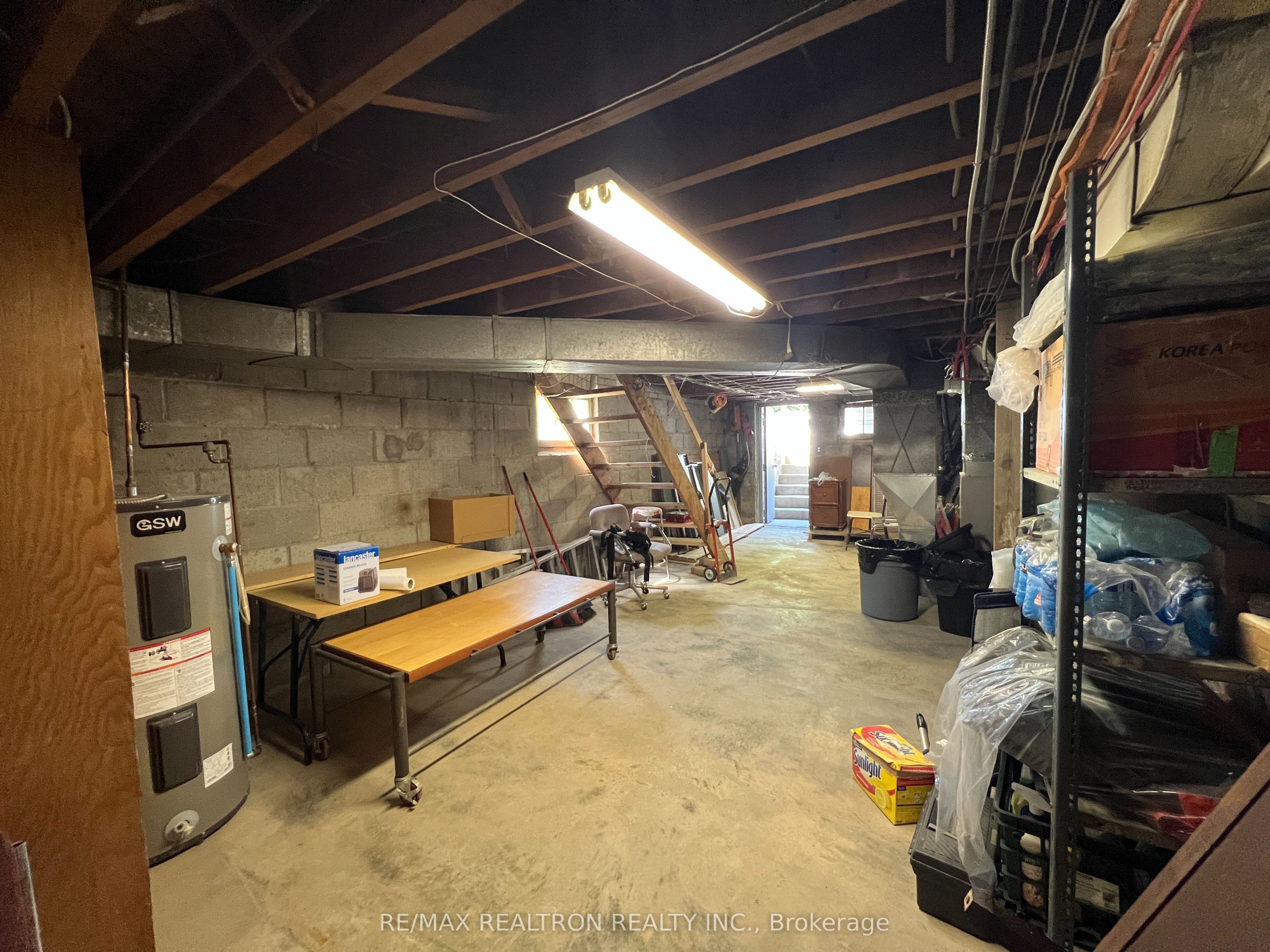 180-184 Willowdale Avenue Property Photo 6