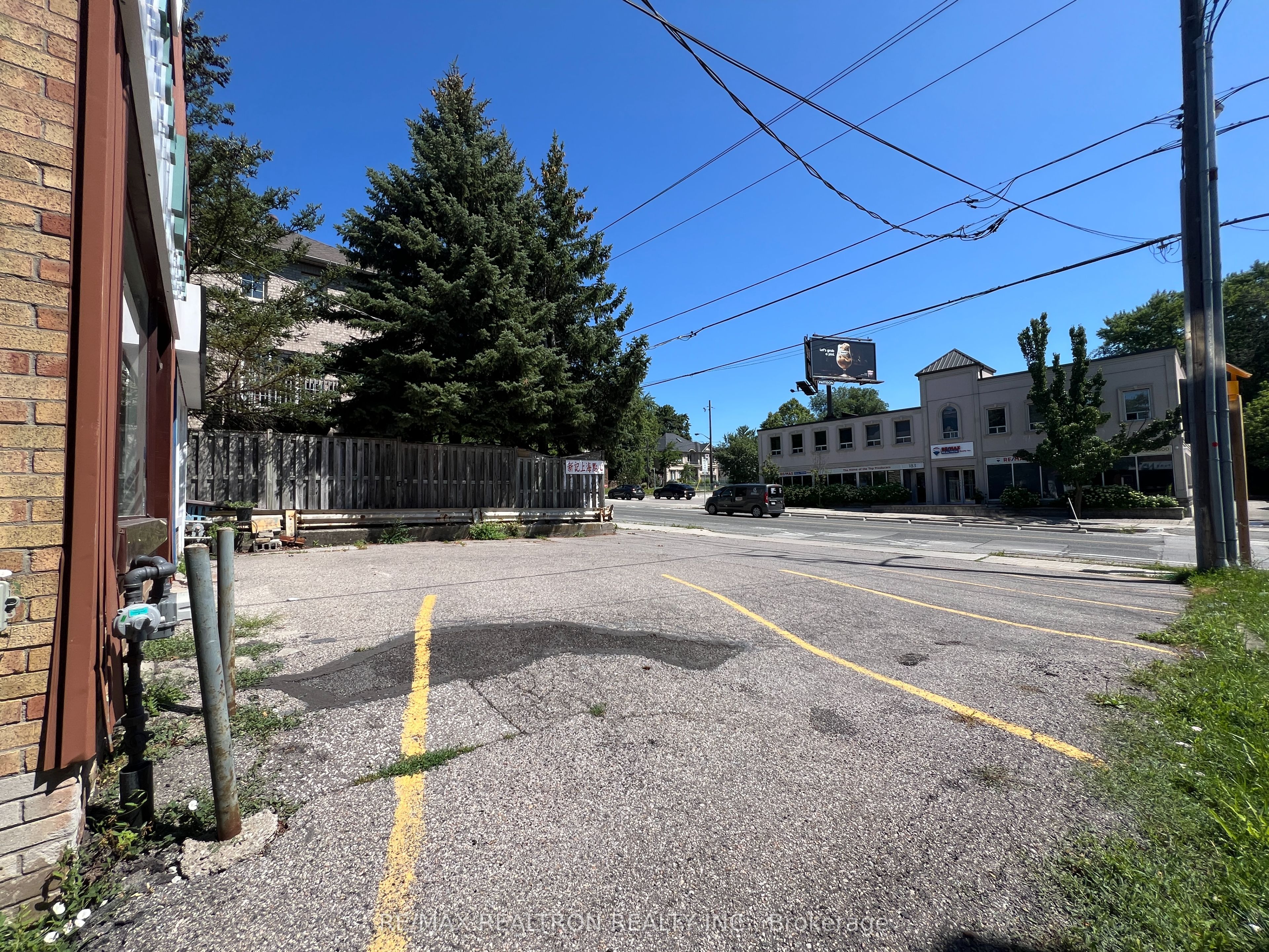 180-184 Willowdale Avenue Property Photo 13
