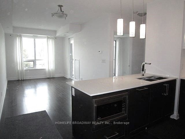 21 Clairtrell Road 401 Property Photo 5