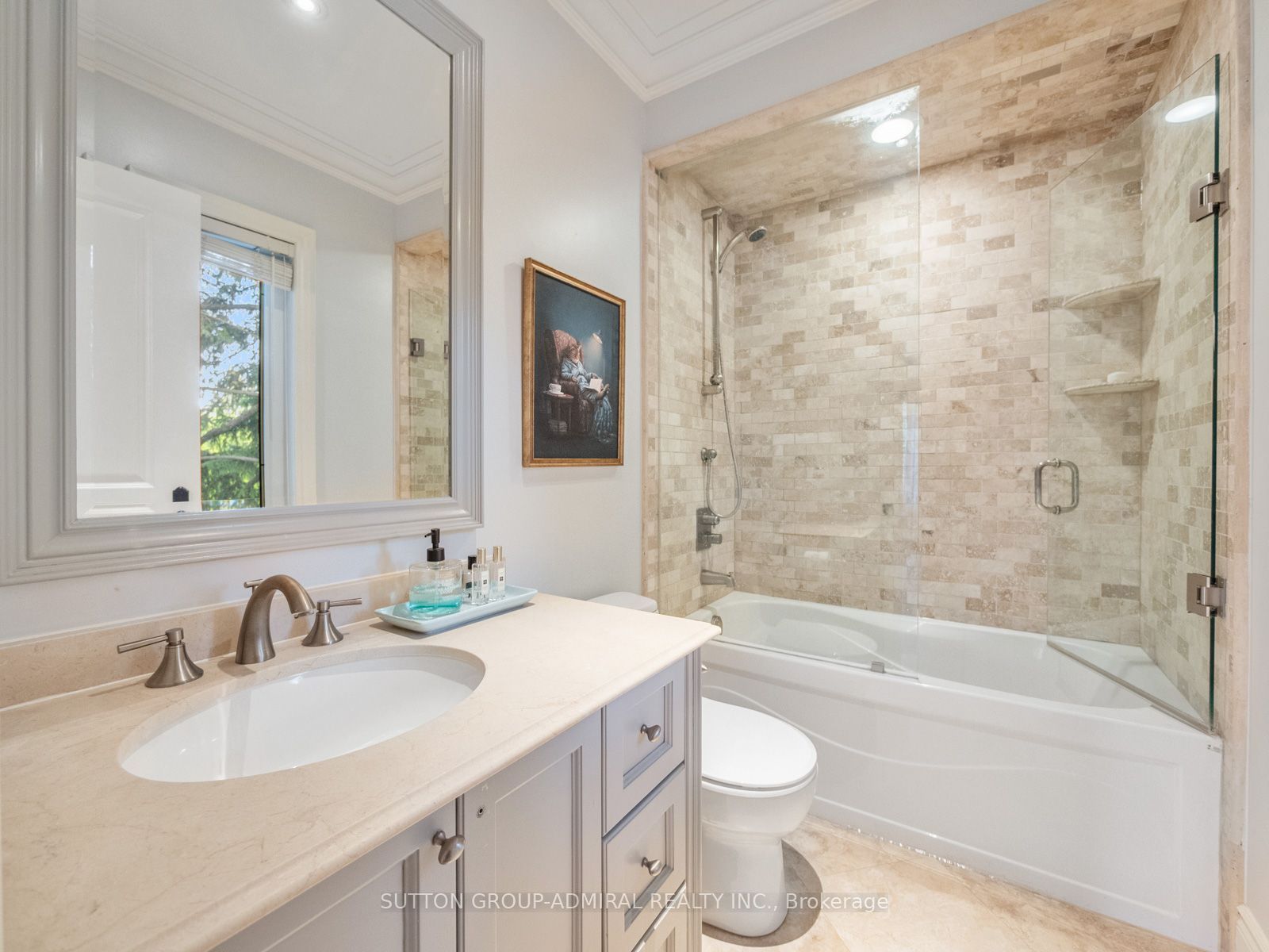 35 Wentworth Avenue Property Photo 29