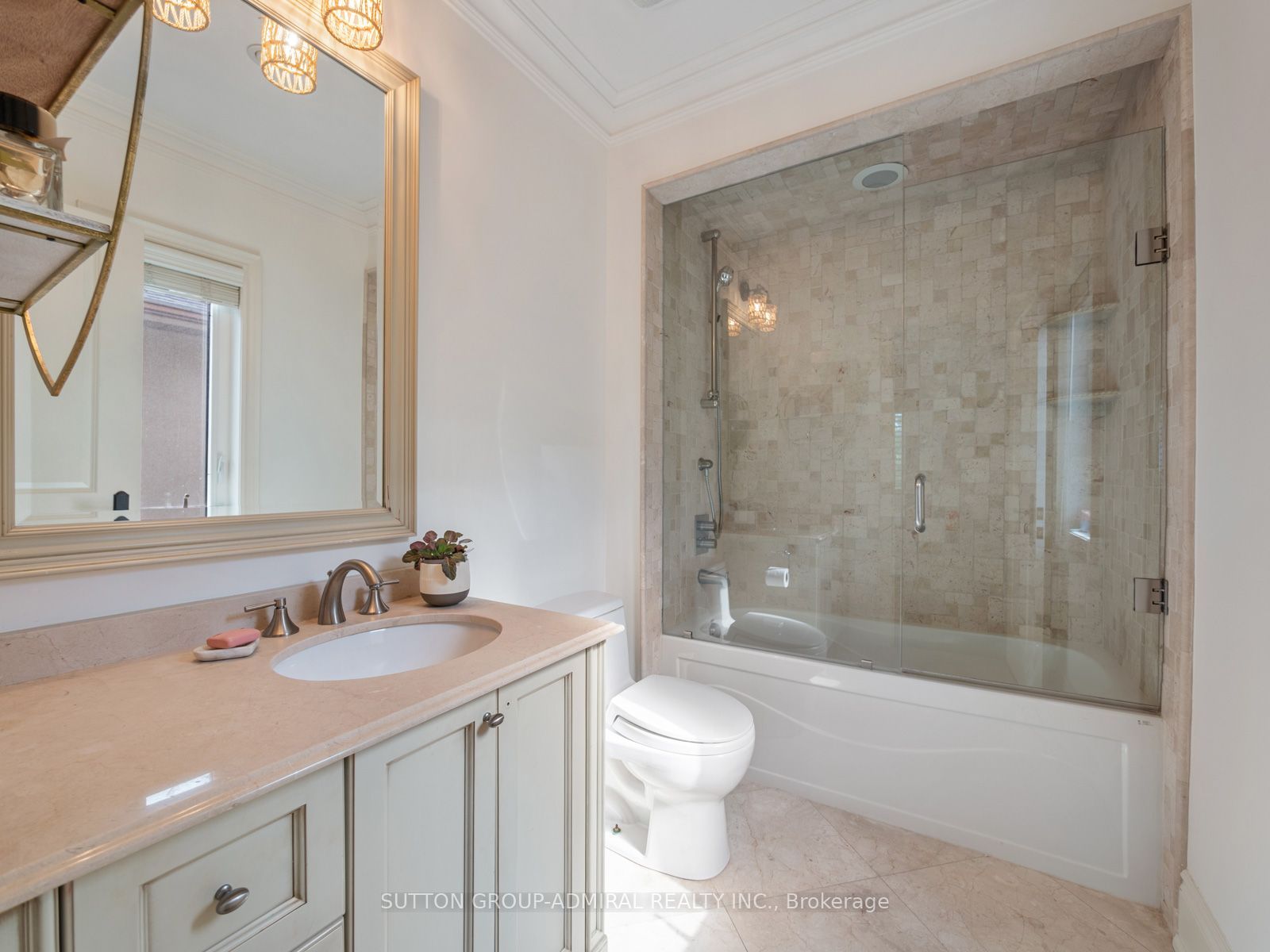 35 Wentworth Avenue Property Photo 31