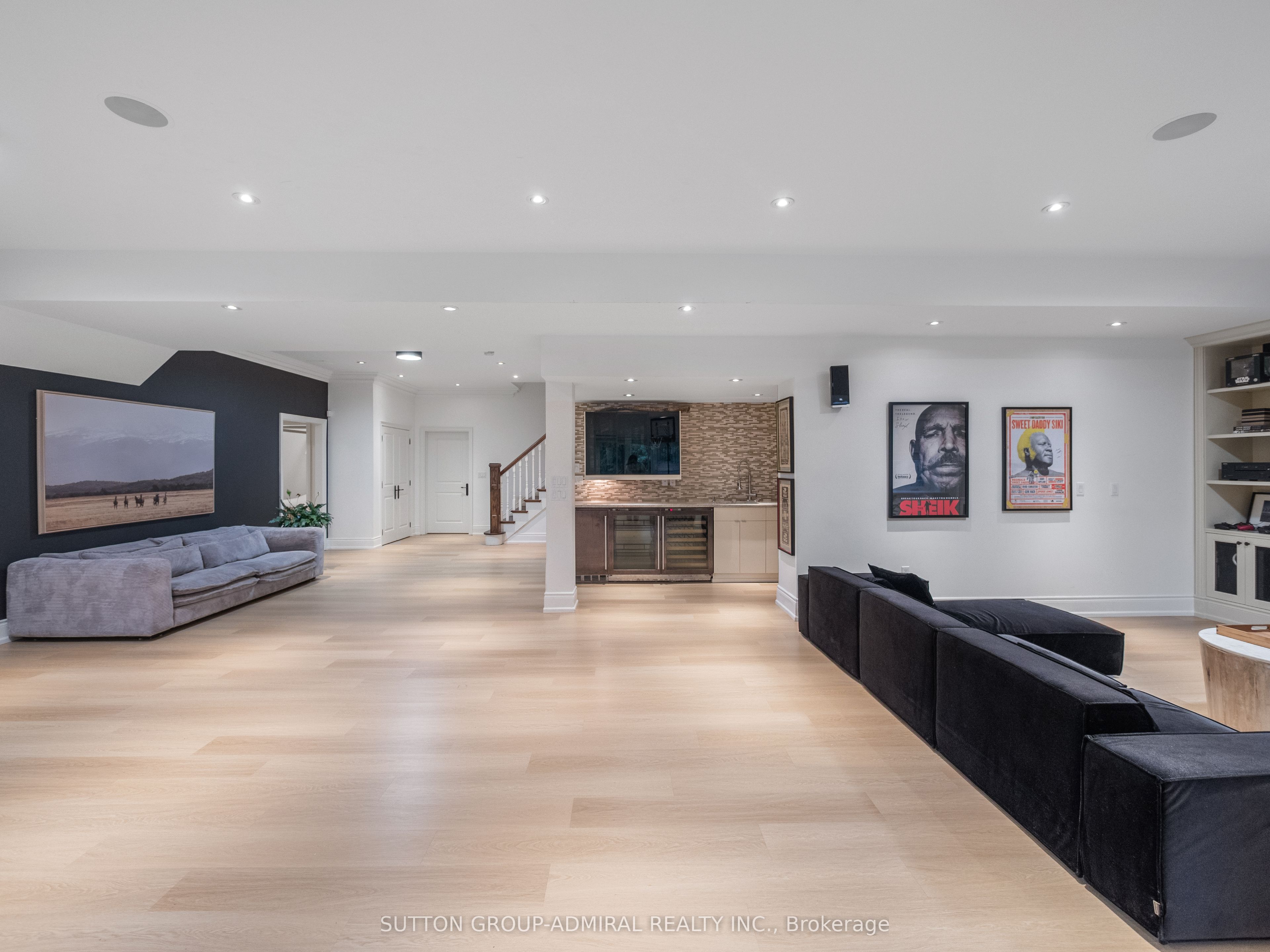 35 Wentworth Avenue Property Photo 34