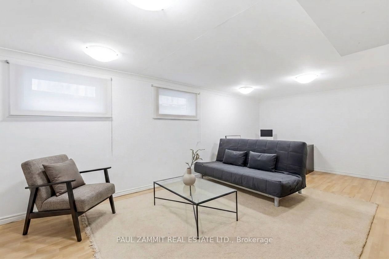 29 Heathview Avenue Property Photo 22