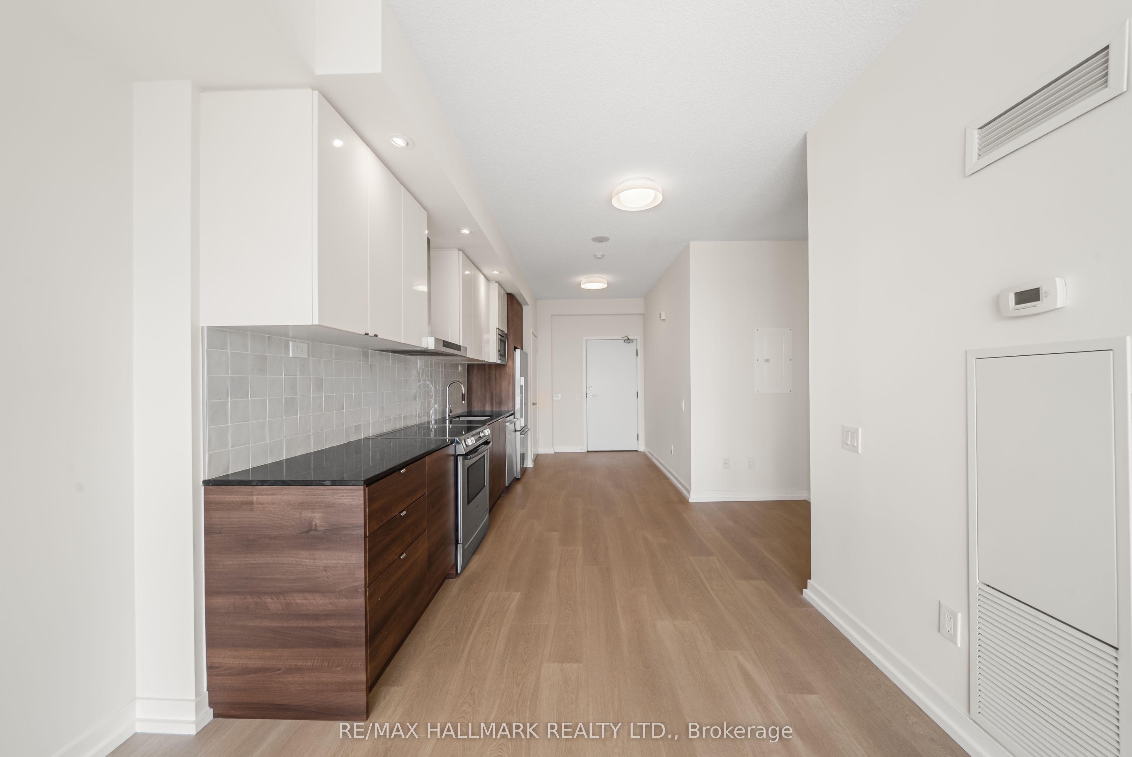 121 Mcmahon Drive 3102 Property Photo 11