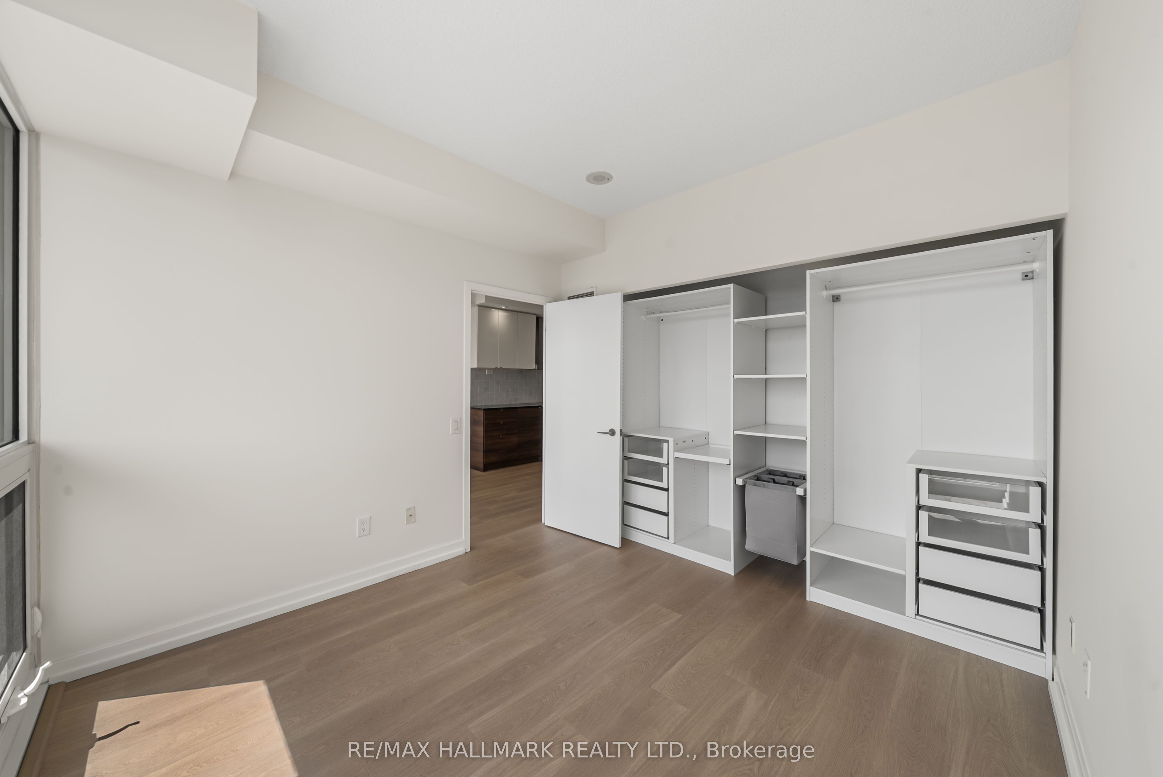121 Mcmahon Drive 3102 Property Photo 15