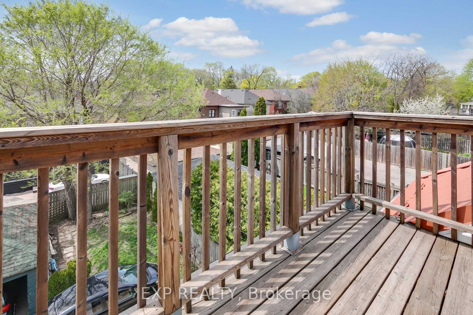 896 Avenue Road Property Photo 9