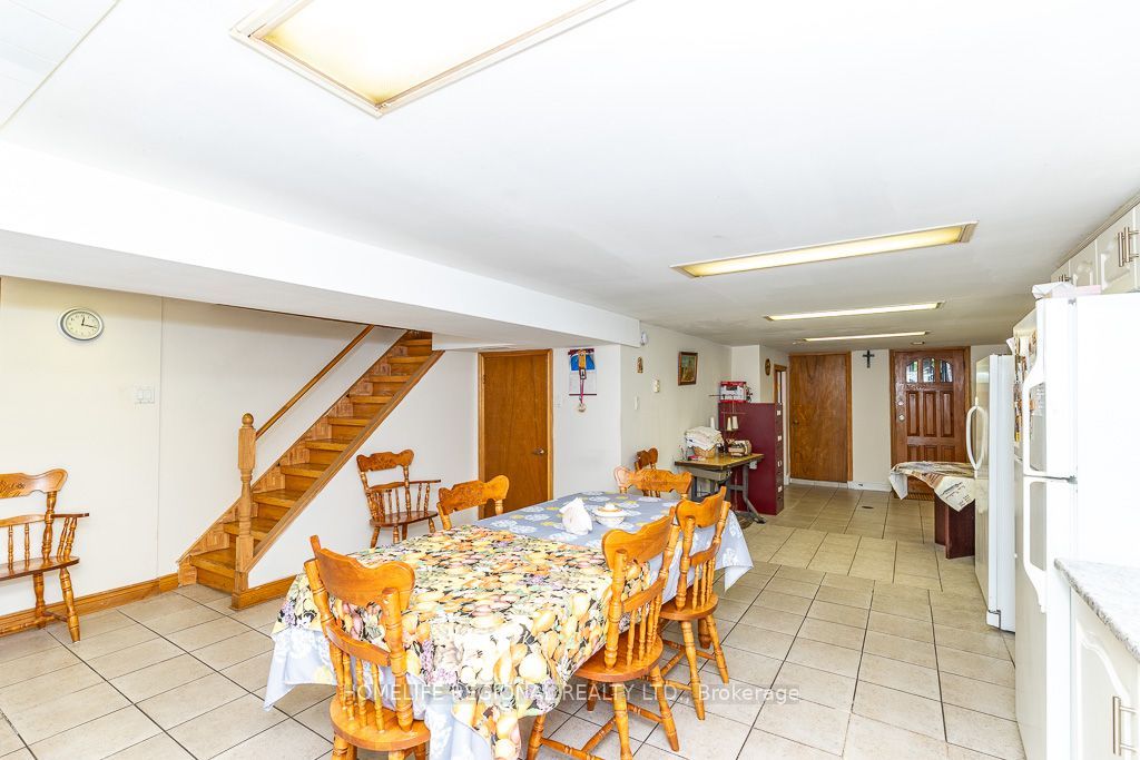110 Grace Street Property Photo 30