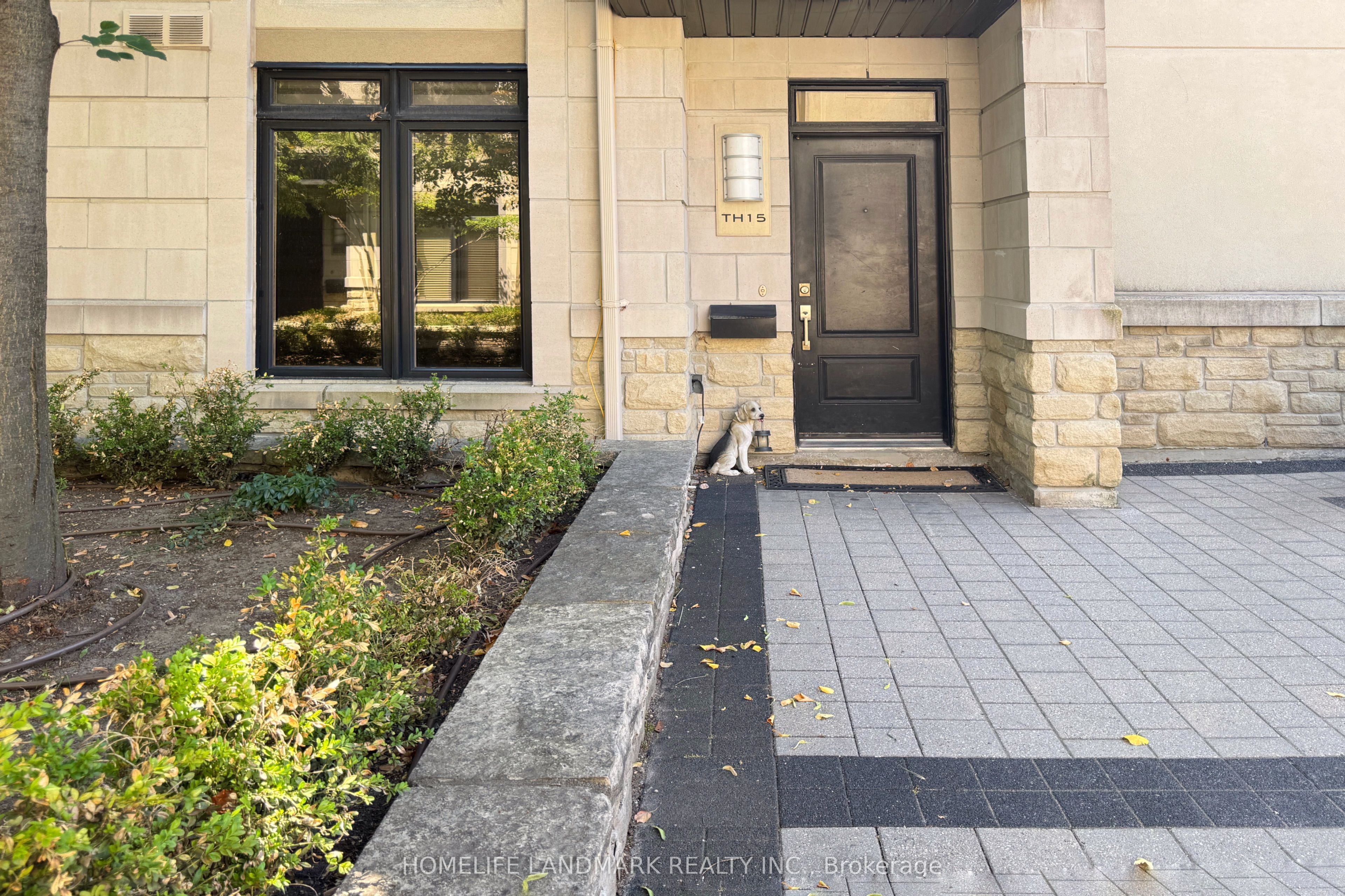 7 Oakburn Crescent 15 Property Photo 2