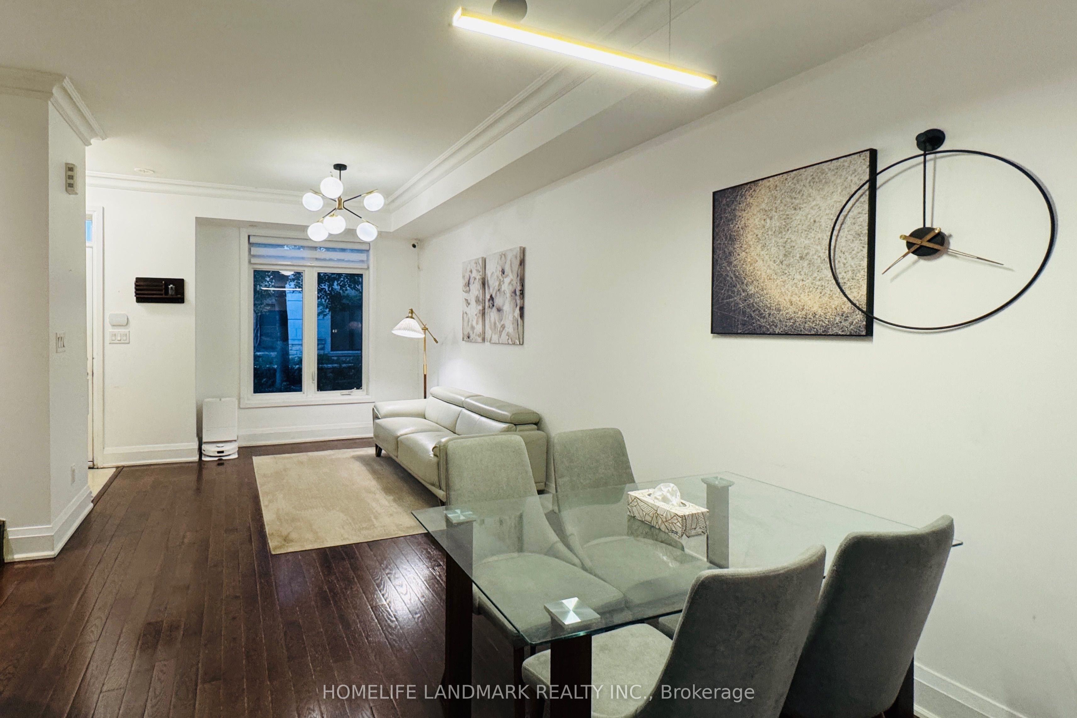 7 Oakburn Crescent 15 Property Photo 5