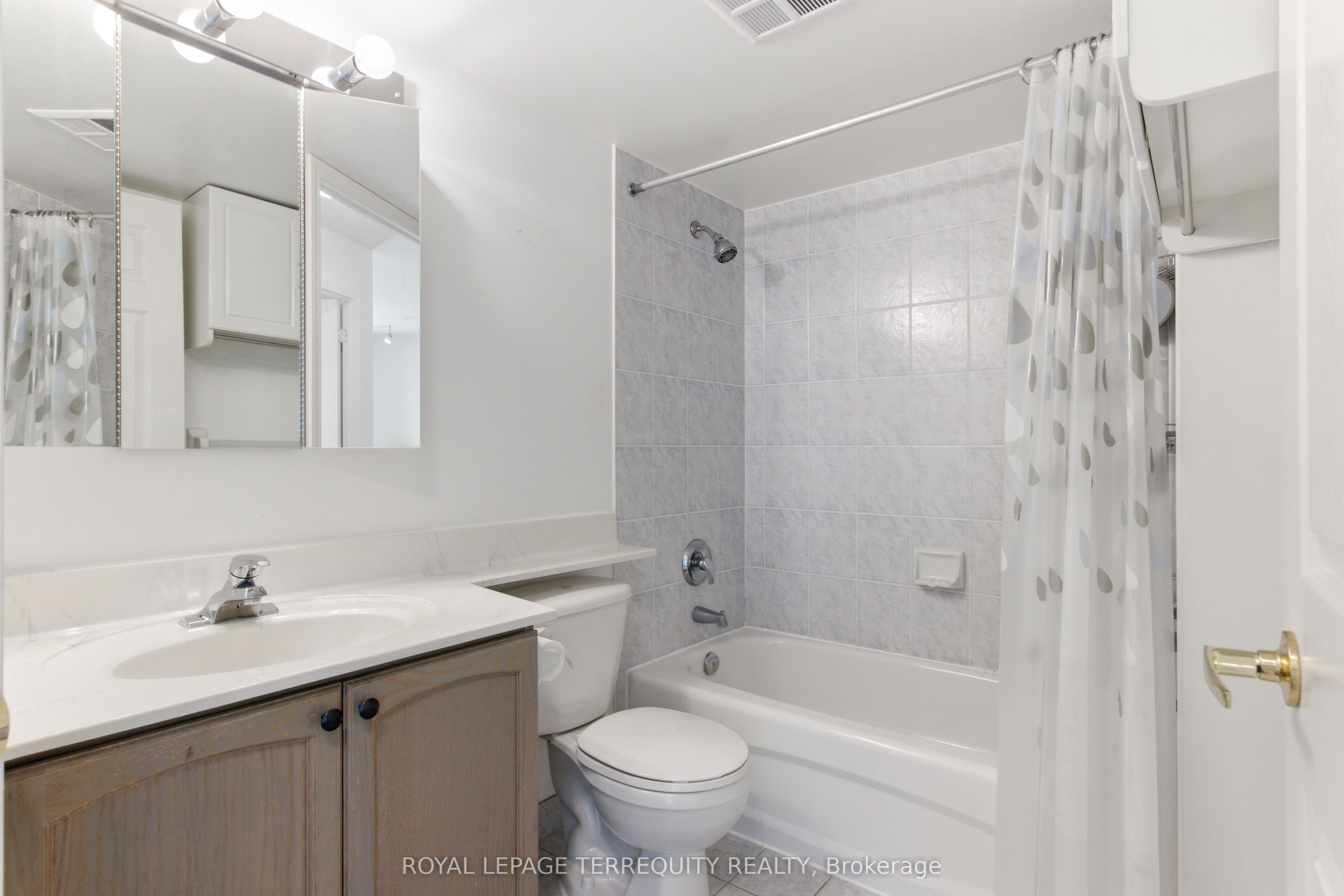 20 Olive Avenue Ph07 Property Photo 18