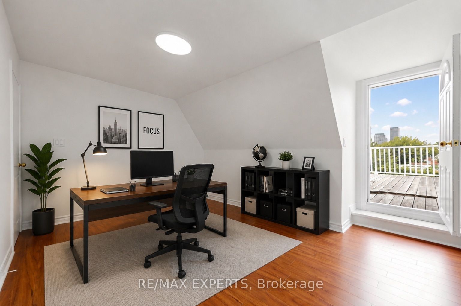 8 Parr Street Property Photo 19