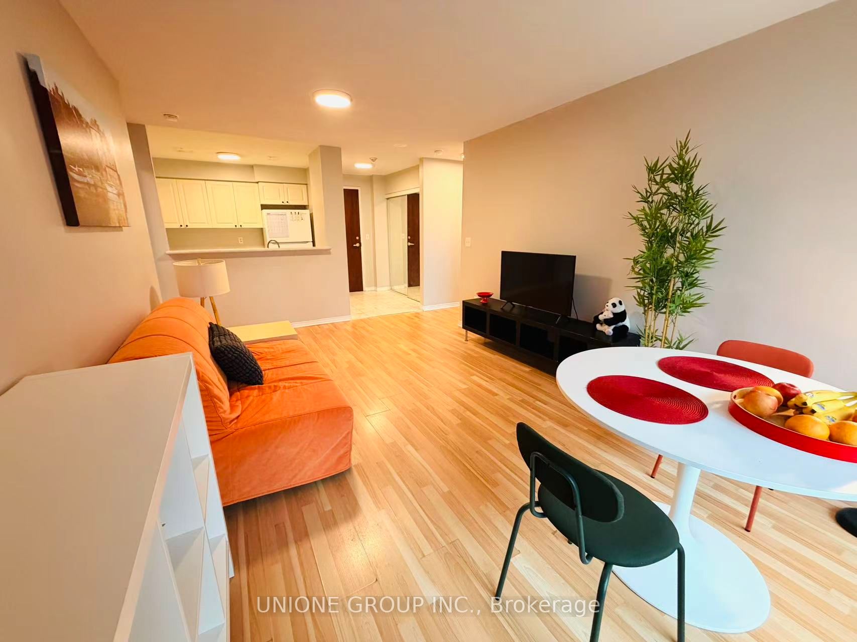 8 Pemberton Avenue 506 Property Photo 7