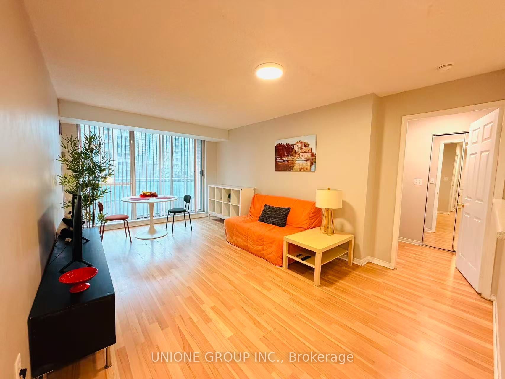 8 Pemberton Avenue 506 Property Photo 8