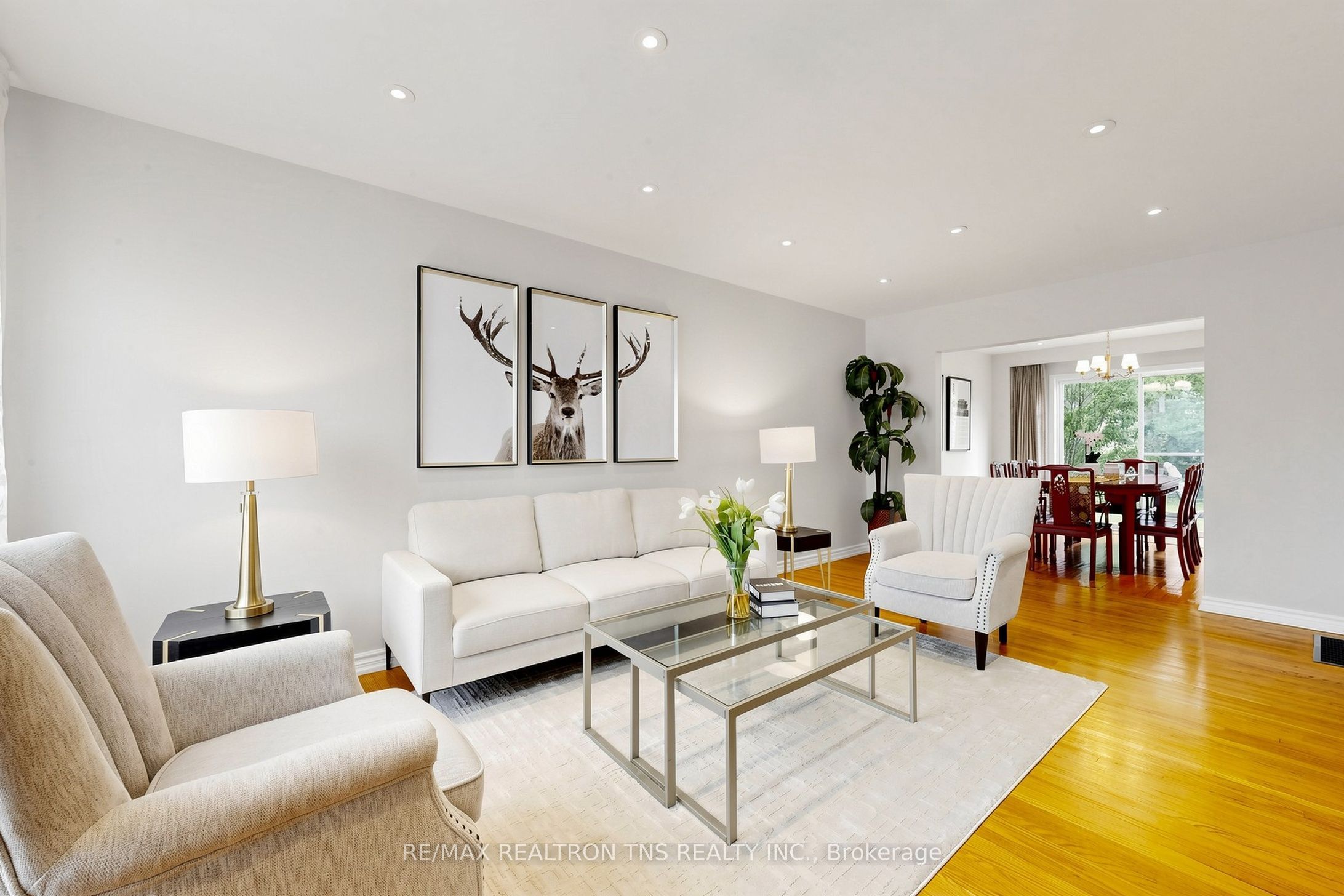 18 Lisburn Crescent Property Photo 5