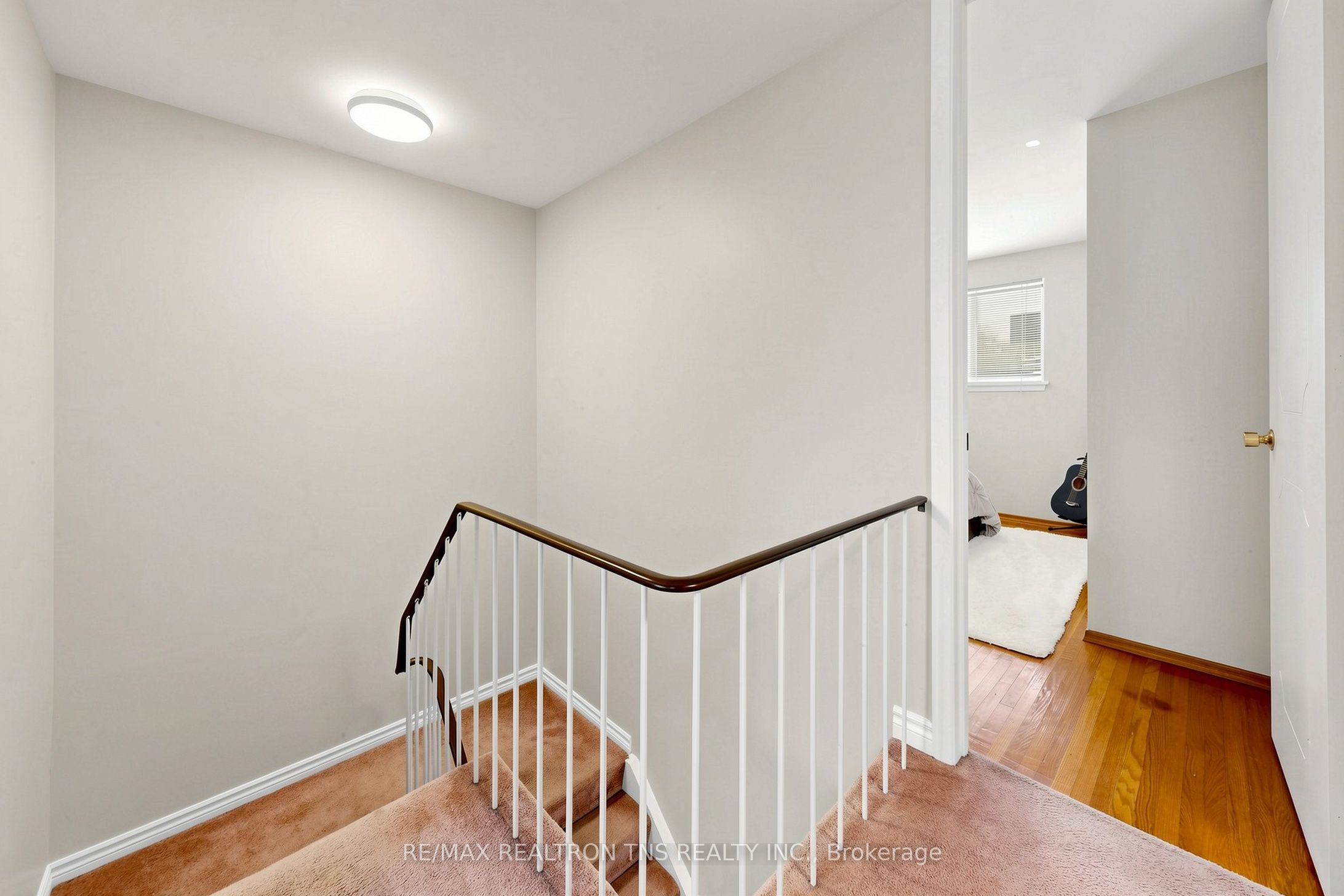 18 Lisburn Crescent Property Photo 10