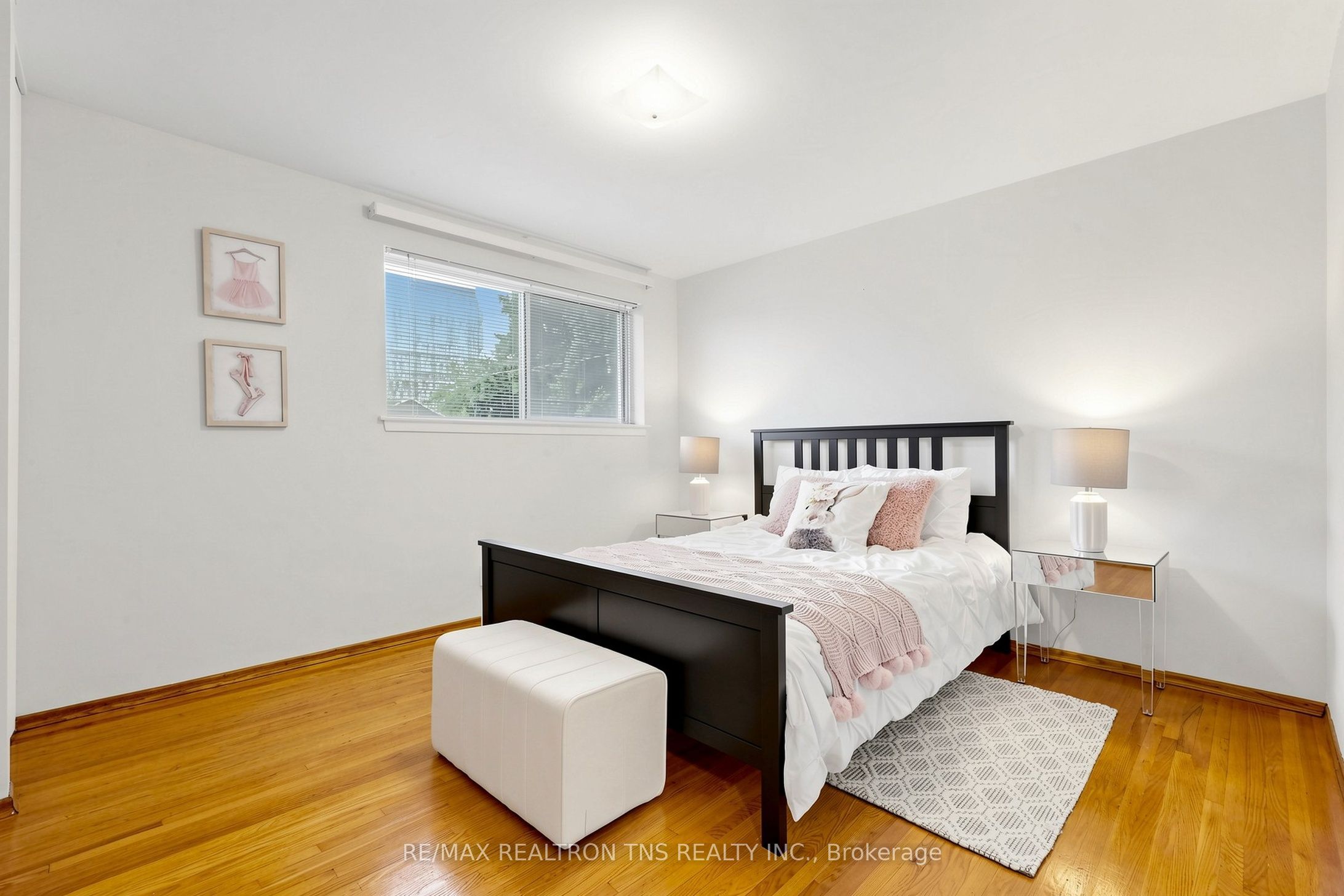 18 Lisburn Crescent Property Photo 11