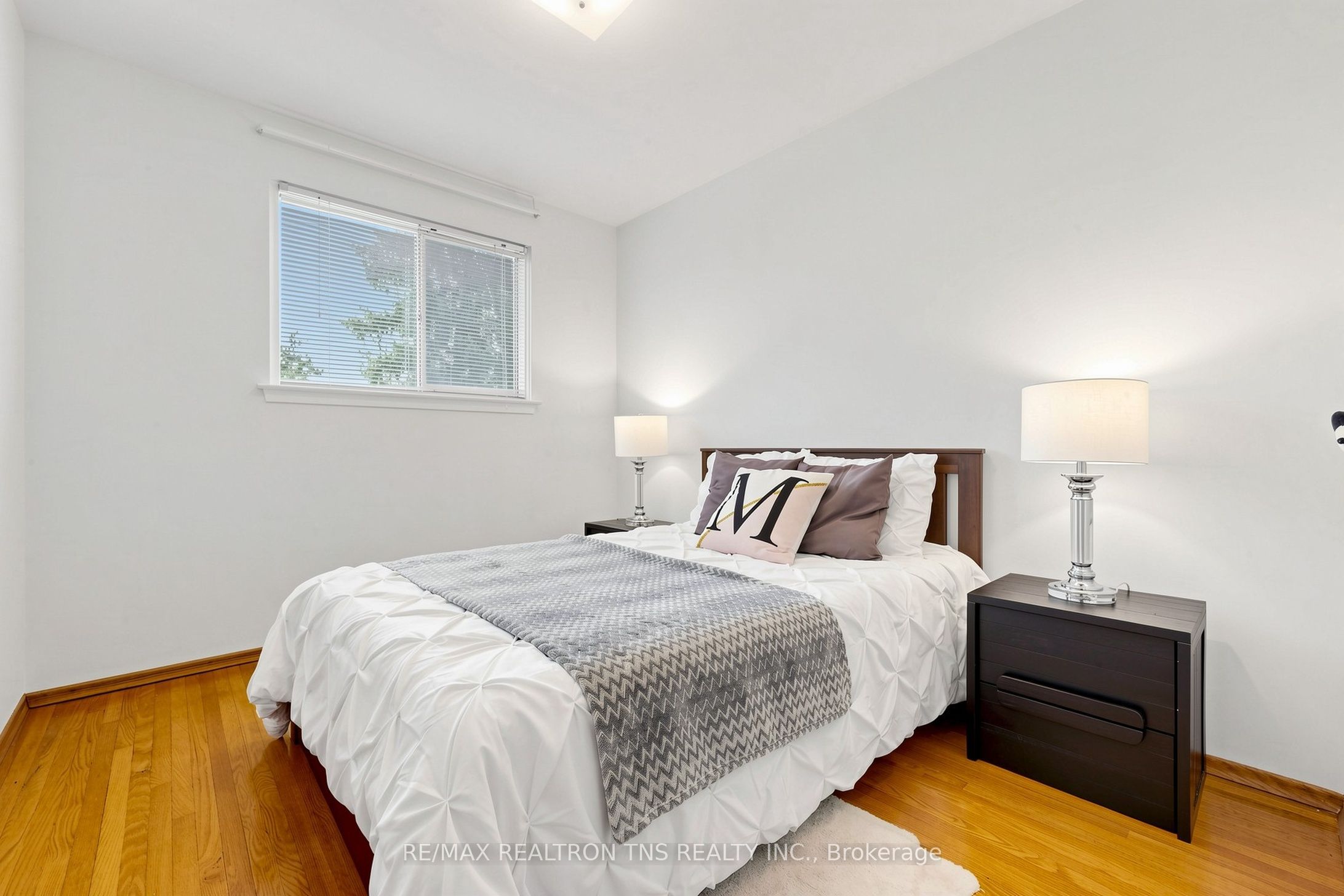 18 Lisburn Crescent Property Photo 12