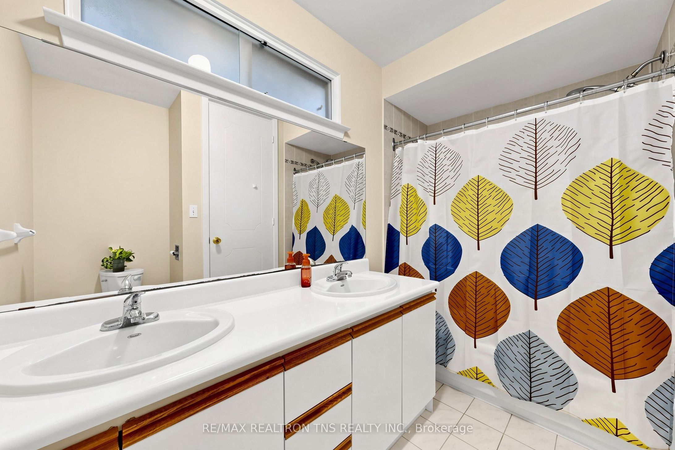 18 Lisburn Crescent Property Photo 13