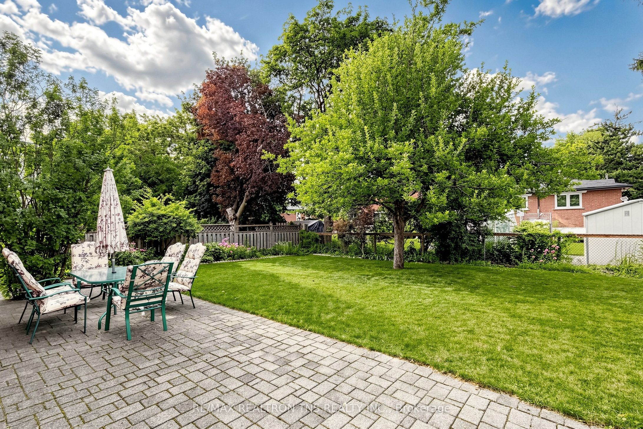 18 Lisburn Crescent Property Photo 19