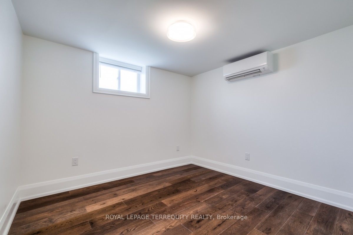 674 Eglinton Avenue E Lower Property Photo 4