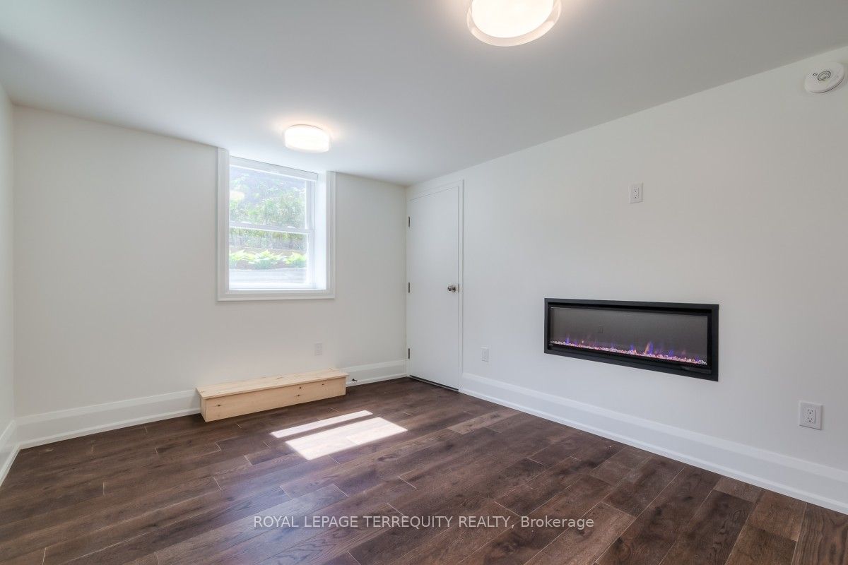 674 Eglinton Avenue E Lower Property Photo 17