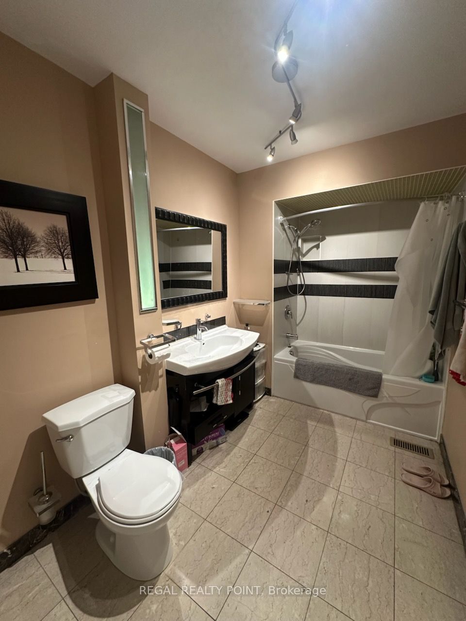 6 Harrington Crescent Property Photo 11