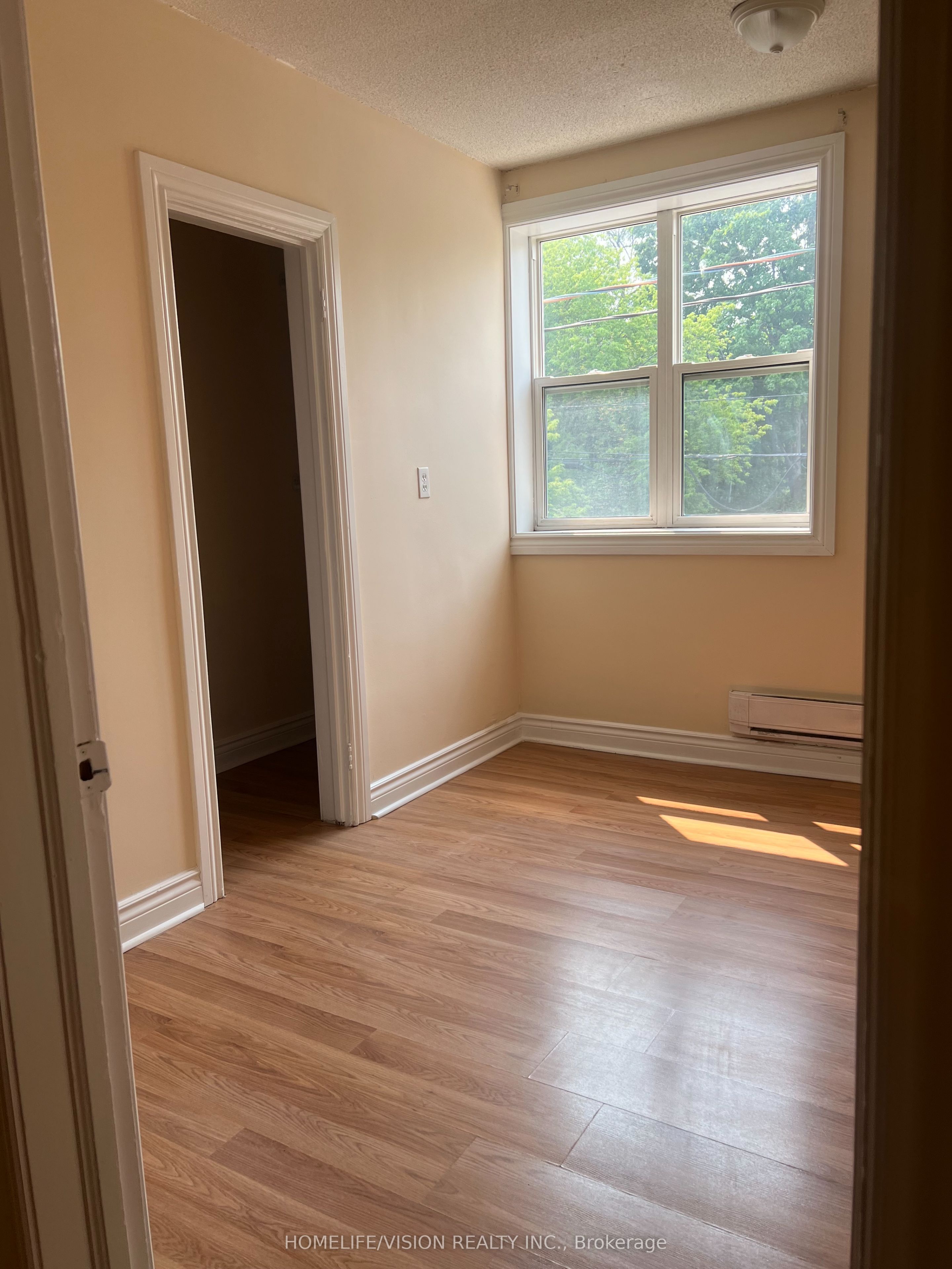 788 Eglinton Avenue E 1 Property Photo 7