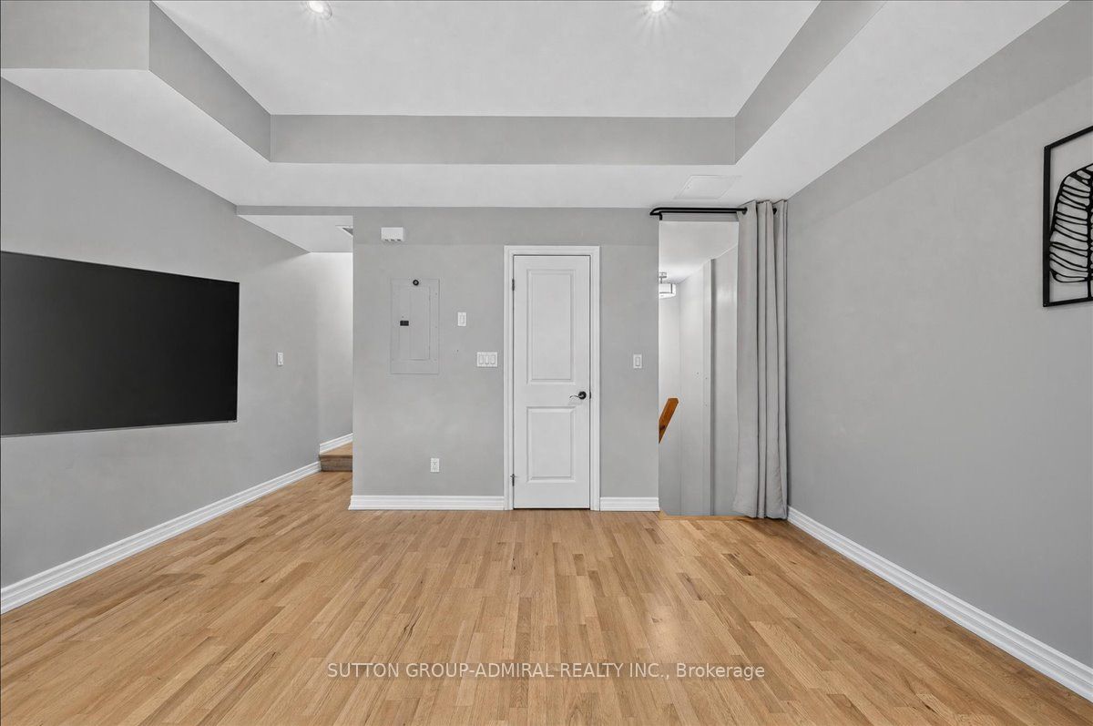 2 Maxwell Street 202 Property Photo 8