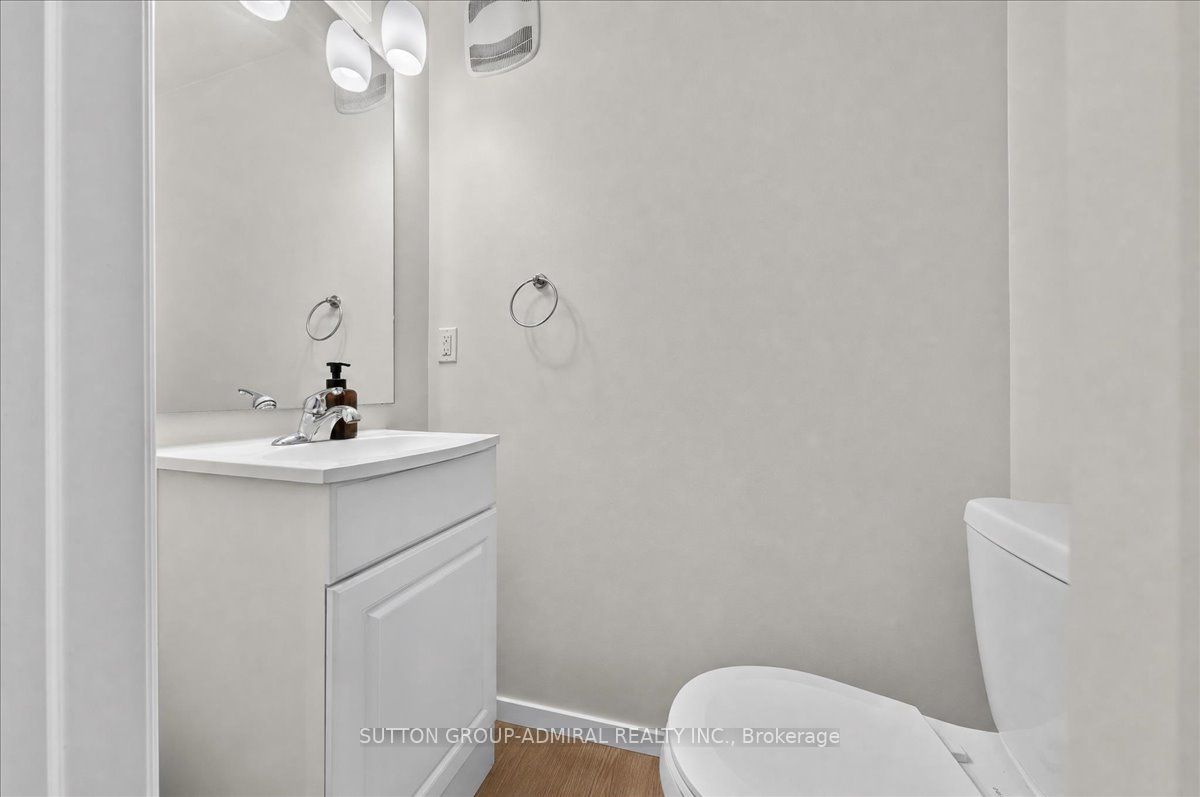 2 Maxwell Street 202 Property Photo 9