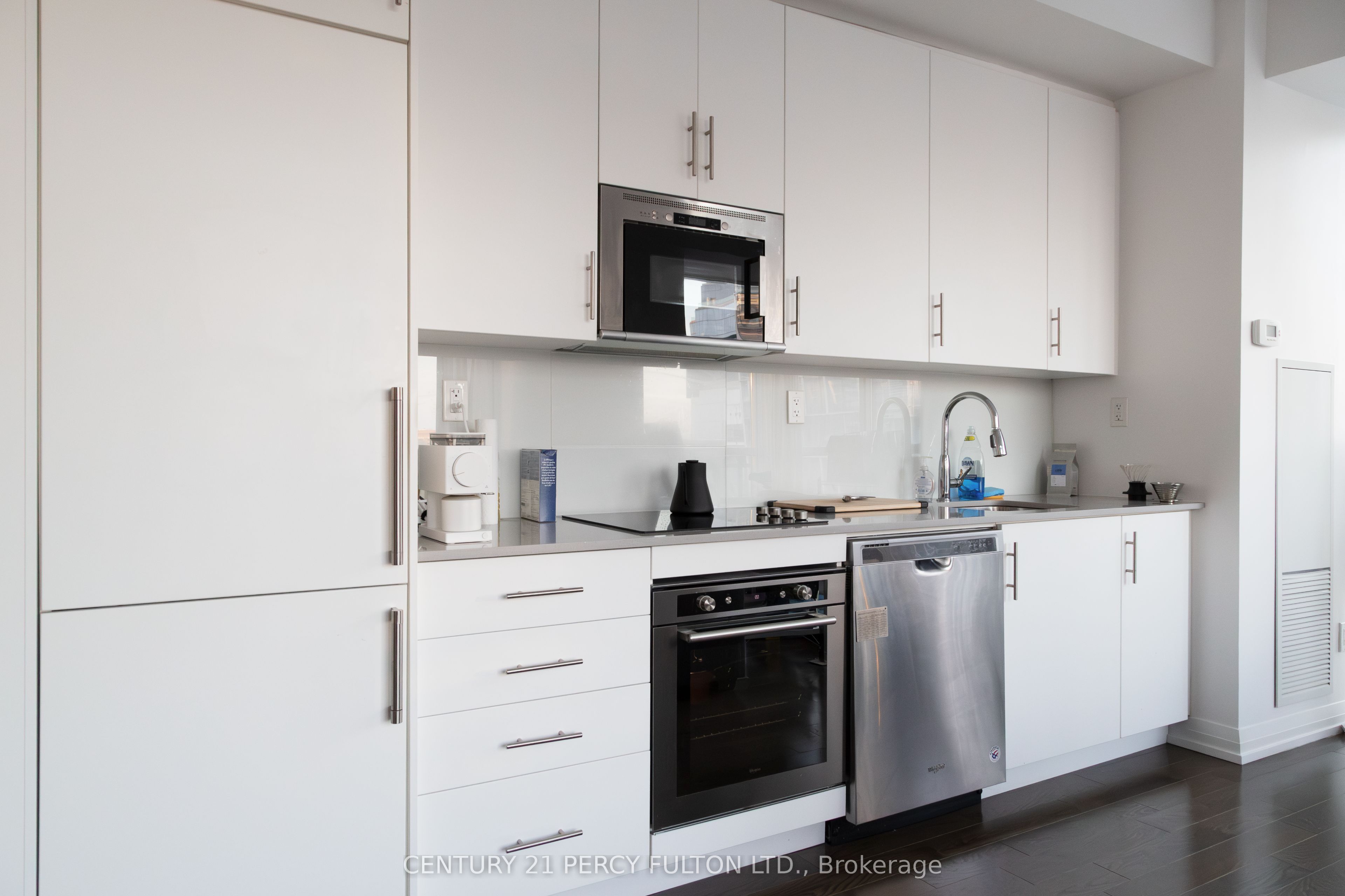 460 Adelaide Street E 1611 Property Photo 9