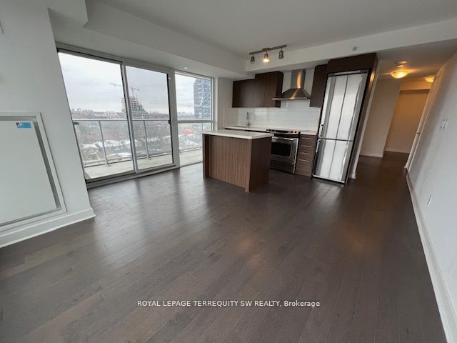 58 Orchard View Boulevard 902 Property Photo 2