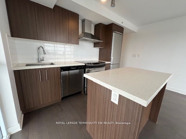 58 Orchard View Boulevard 902 Property Photo 8