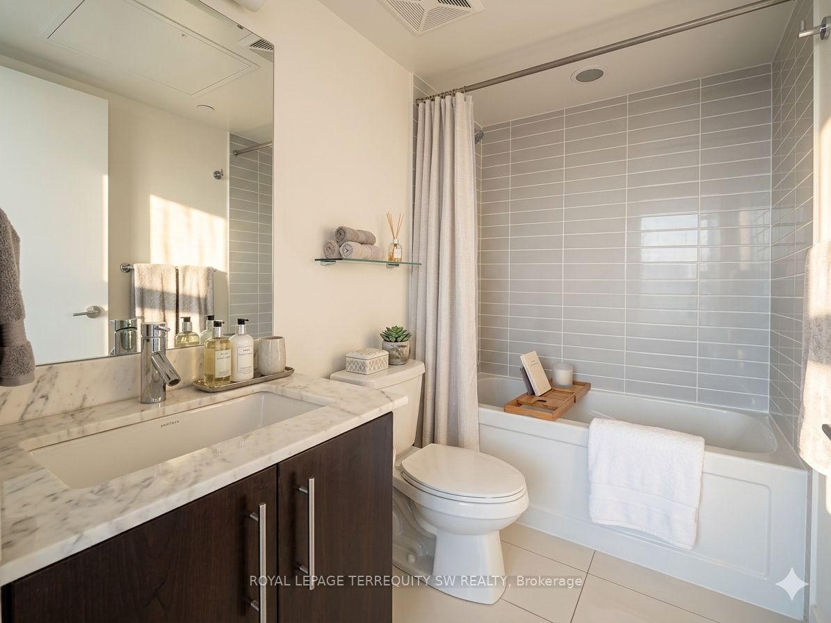 58 Orchard View Boulevard 902 Property Photo 16