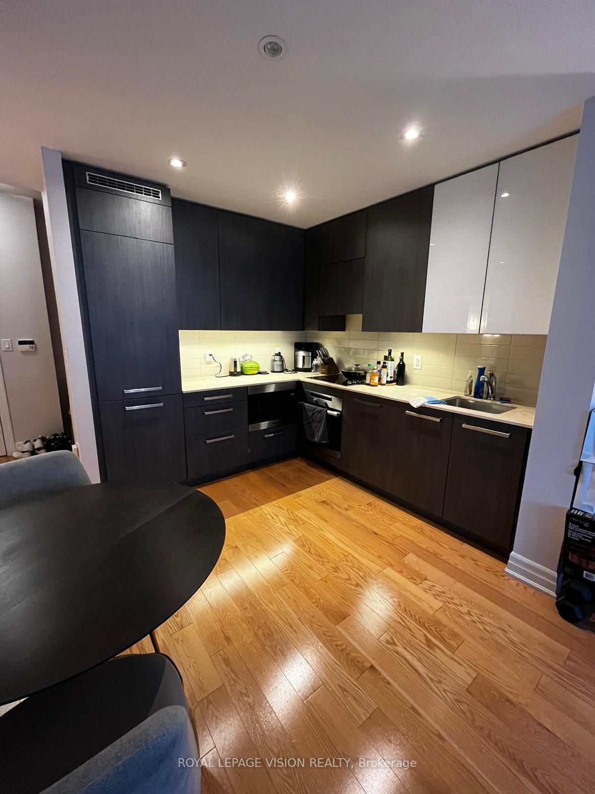 8 The Esplanade Avenue 2701 Property Photo 10