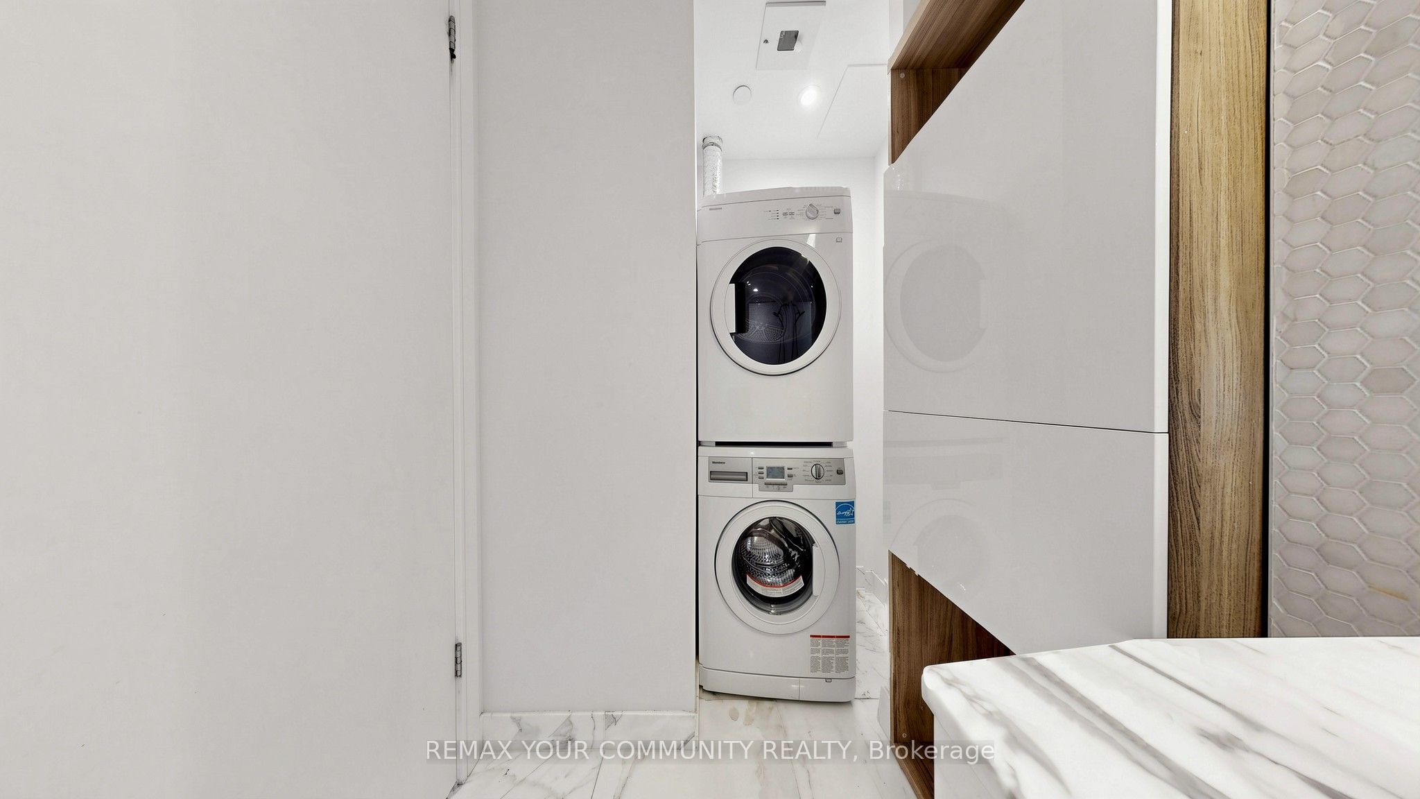 57 St Joseph Street 2011 Property Photo 33