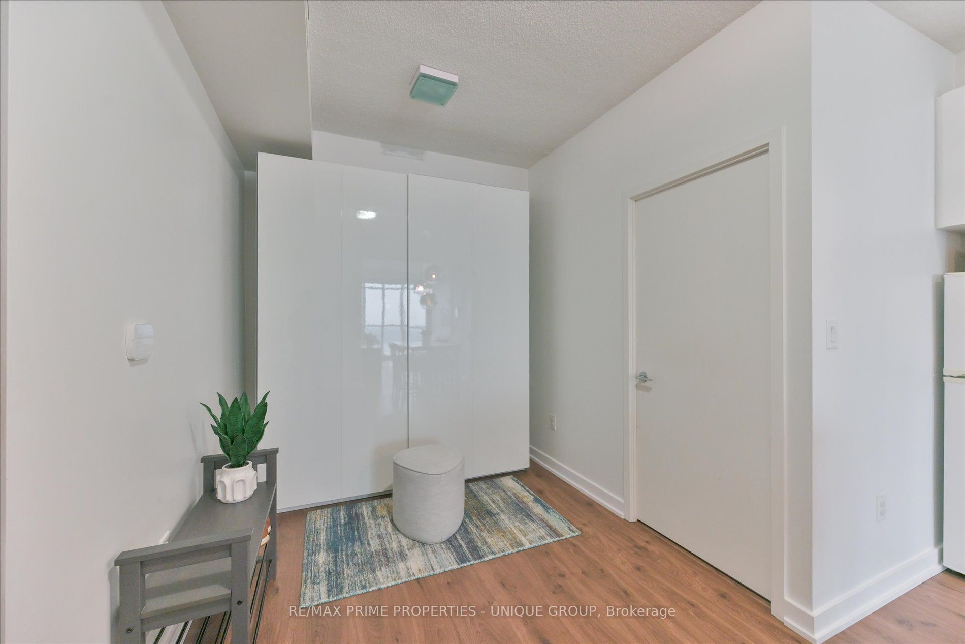 15 Iceboat Terrace 3508 Property Photo 6