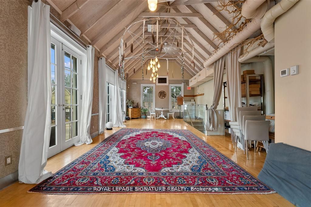 154 Harbord Street Property Photo 27