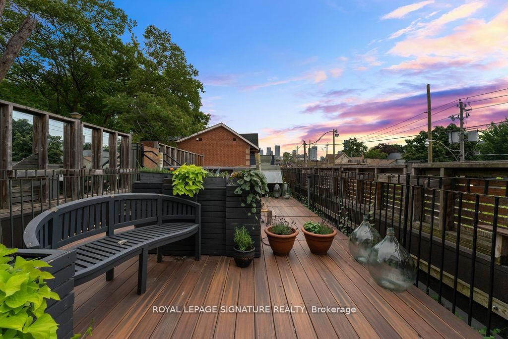 154 Harbord Street Property Photo 31