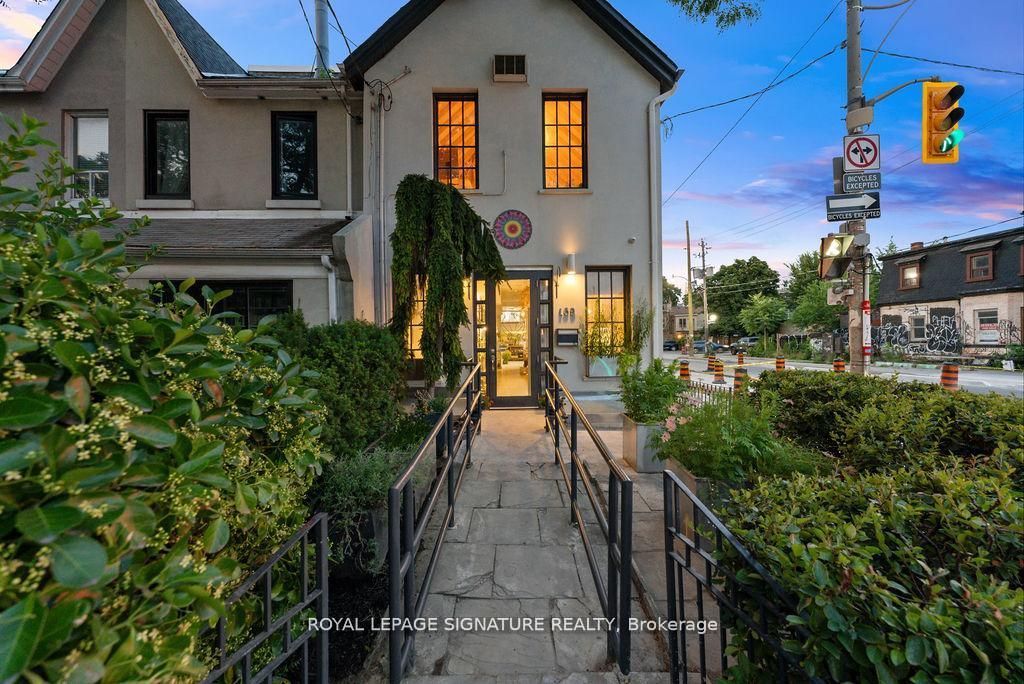 154 Harbord Street Property Photo 33