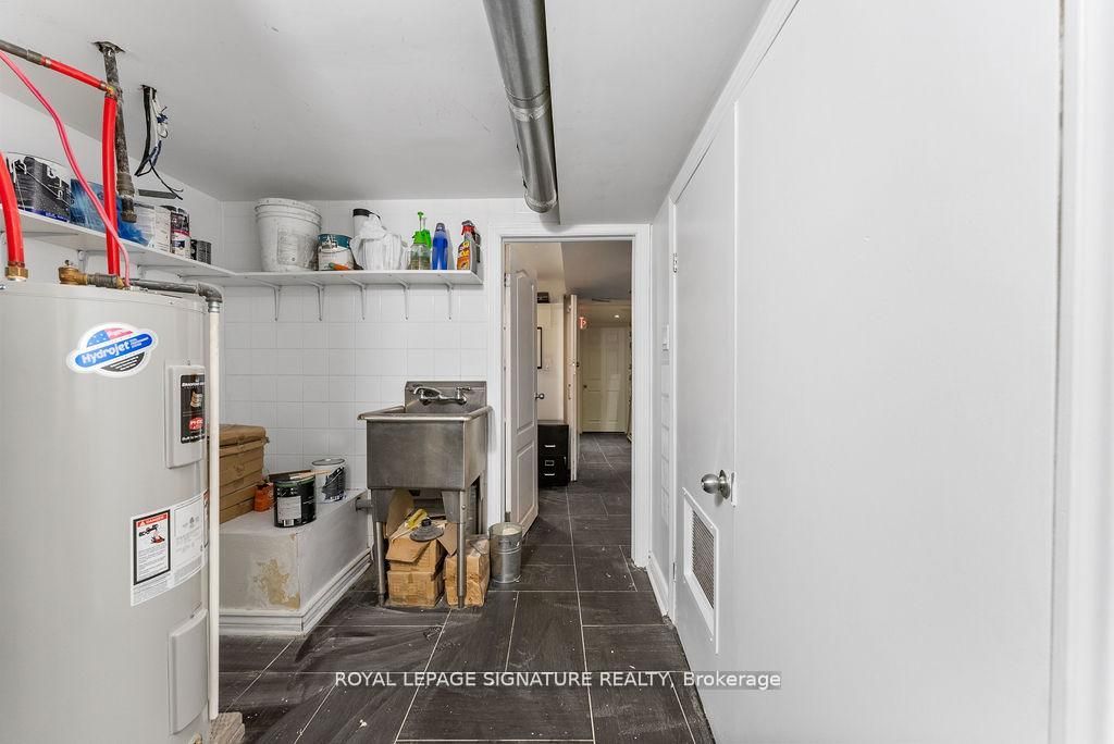 154 Harbord Street Property Photo 34