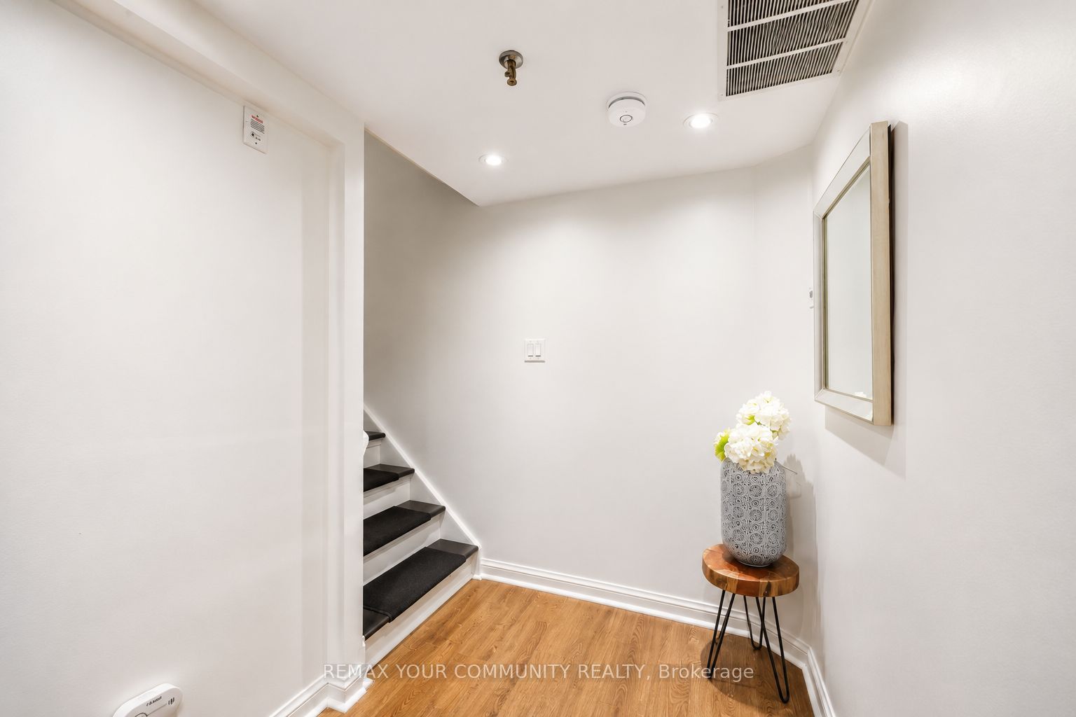 105 Heath Street 3 Property Photo 20