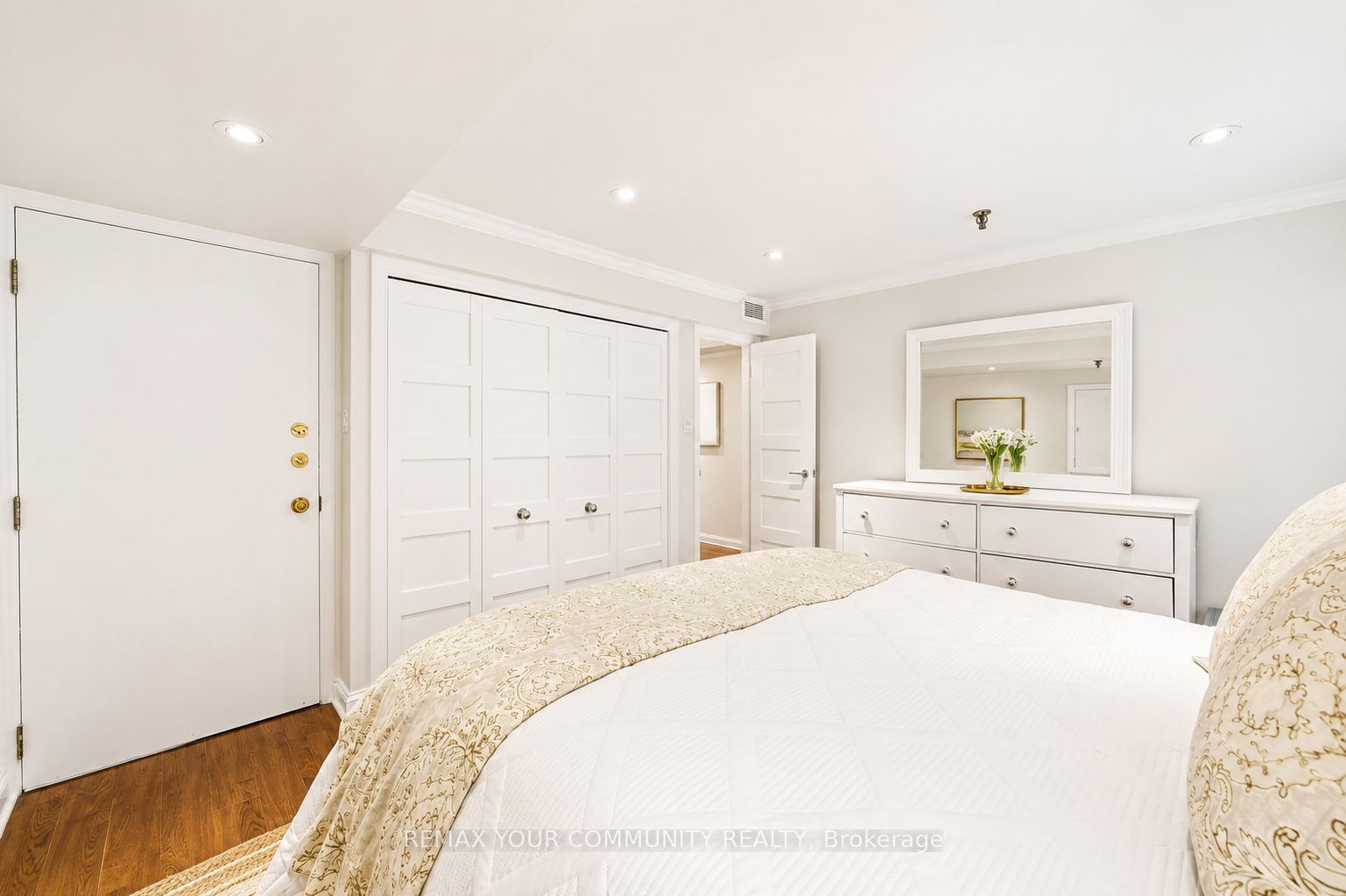 105 Heath Street 3 Property Photo 23