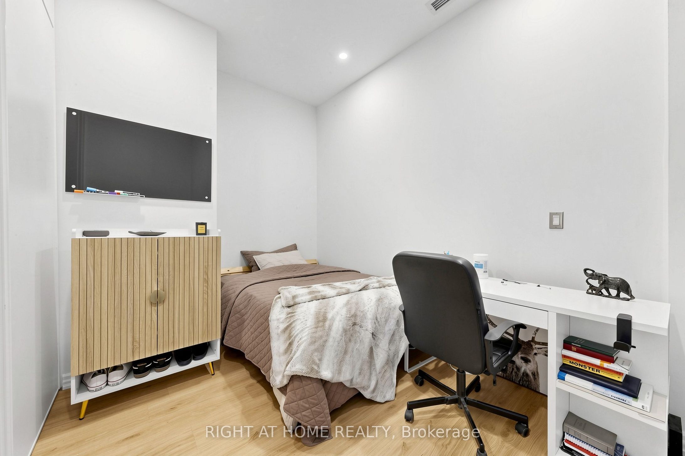 797 Don Mills Road 1104 Property Photo 25