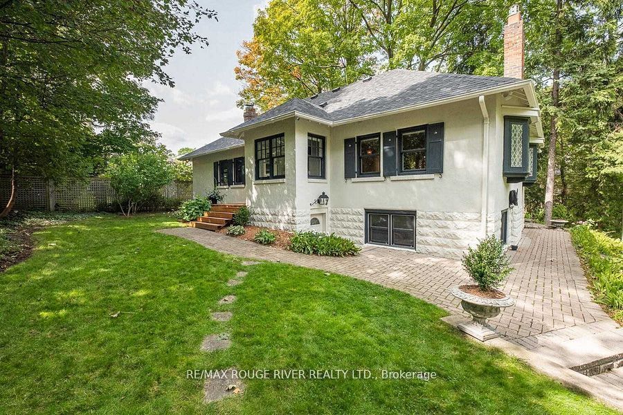 11 Donwoods Drive Property Photo 3
