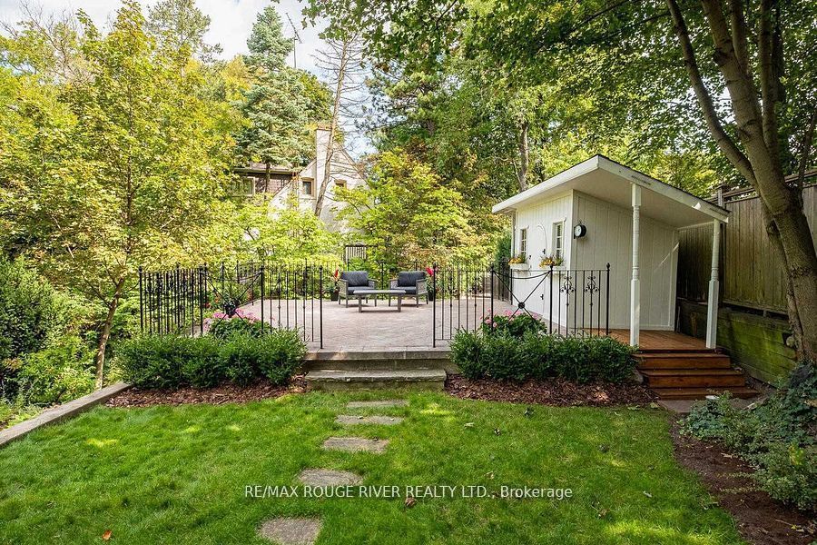 11 Donwoods Drive Property Photo 6