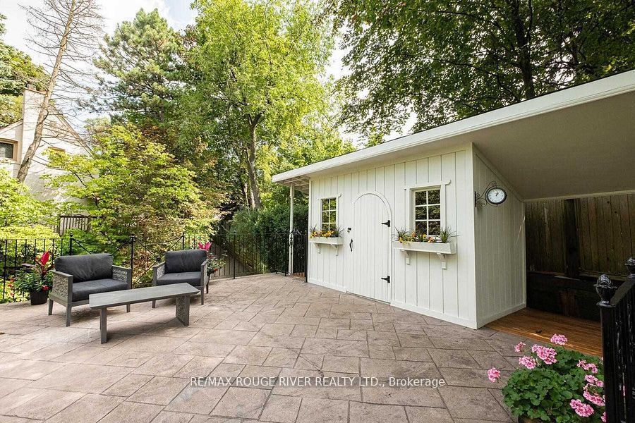 11 Donwoods Drive Property Photo 8