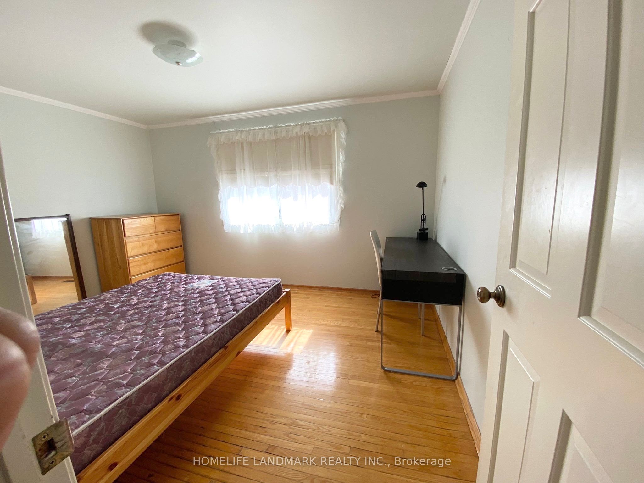 105 Whitehorn Crescent Property Photo 3
