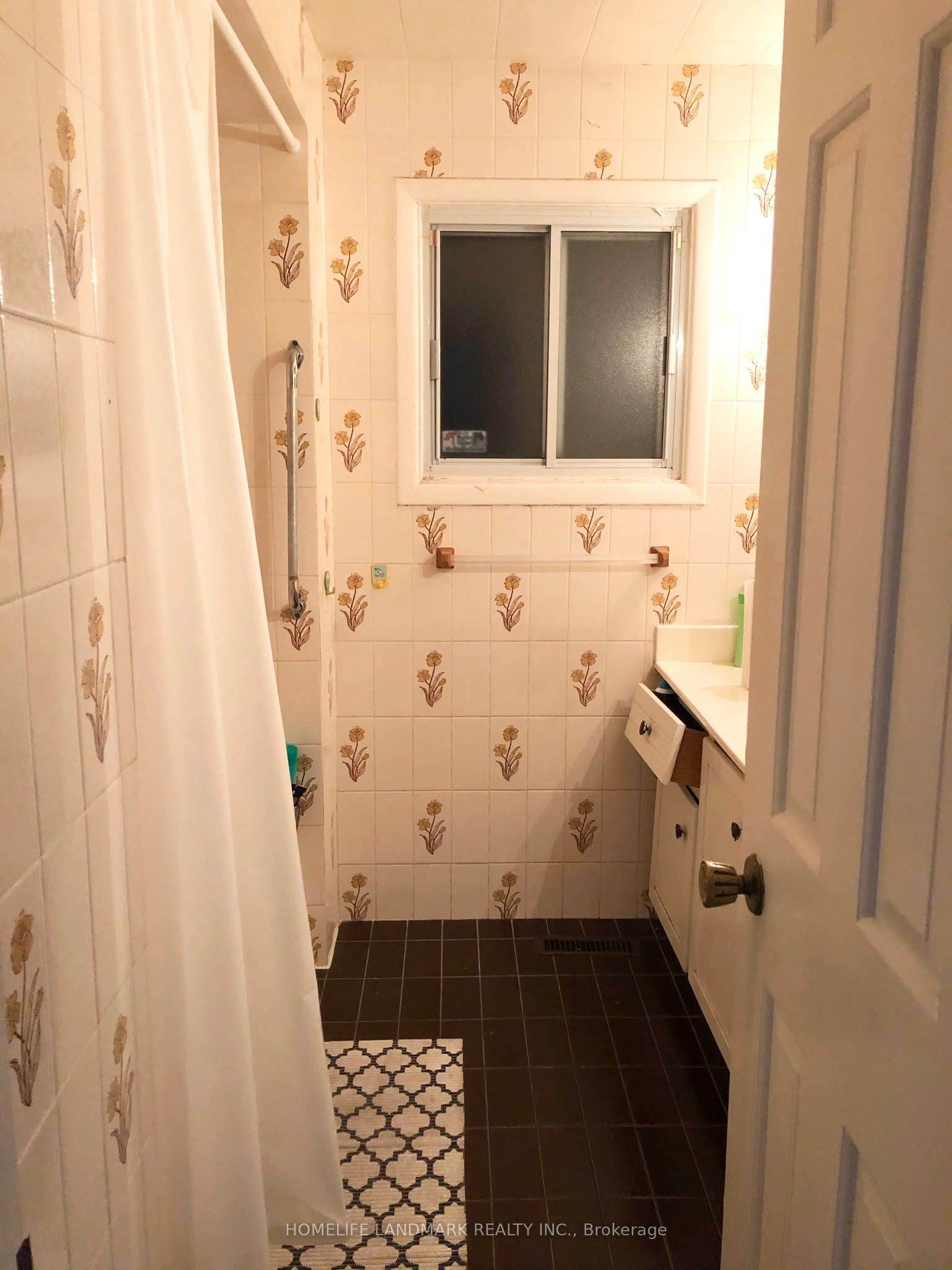 105 Whitehorn Crescent Property Photo 11